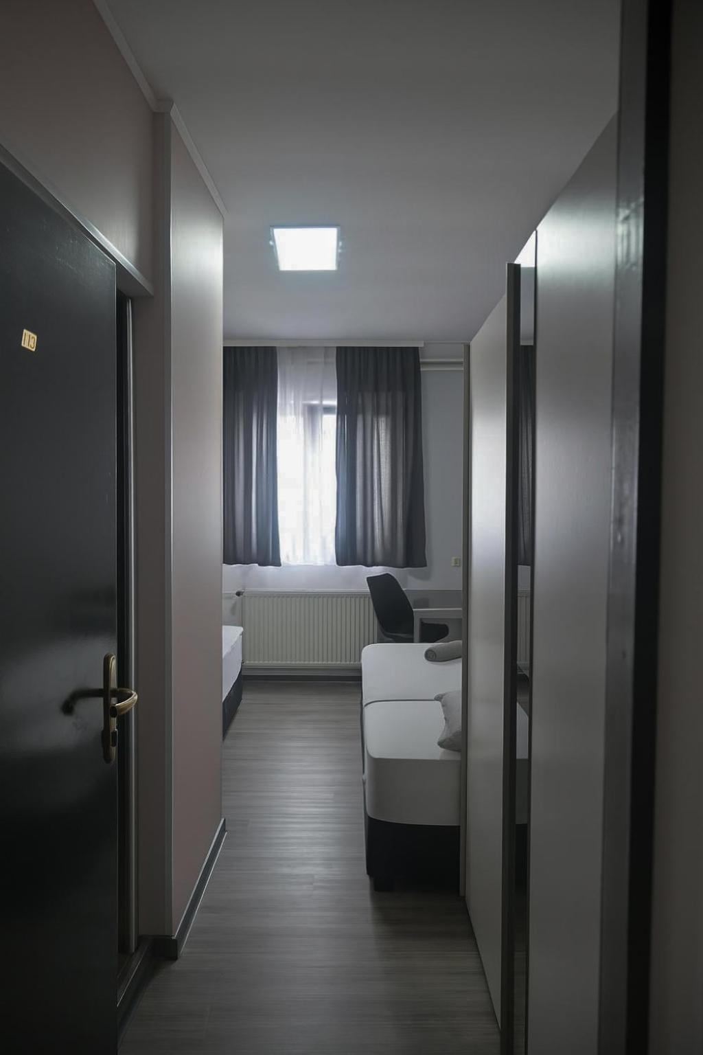 Quadruple Room with Private Bathroom